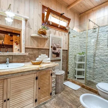 G&s Rustic House * 圣潘克拉齐奥萨伦蒂诺